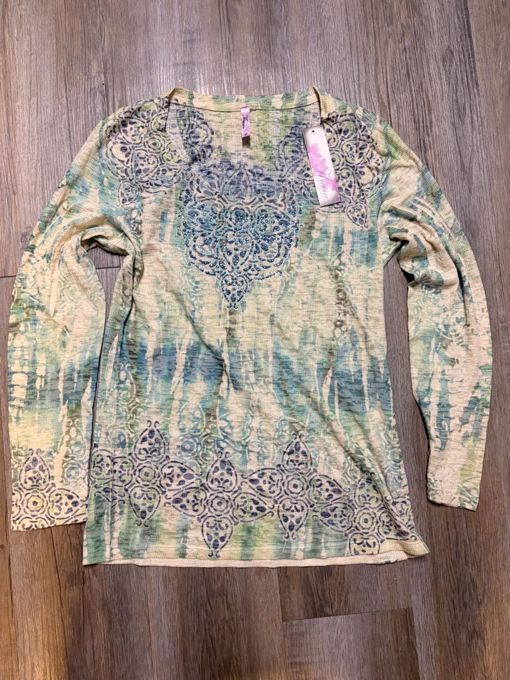 Kiara Light Green and Blue Patterned Long Sleeve Size M